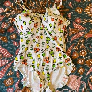 Eloquii swimsuit w/ underwire & adjustable straps